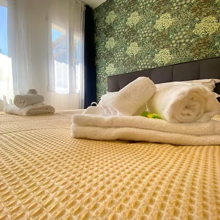 The Platform לינה וארוחת בוקר