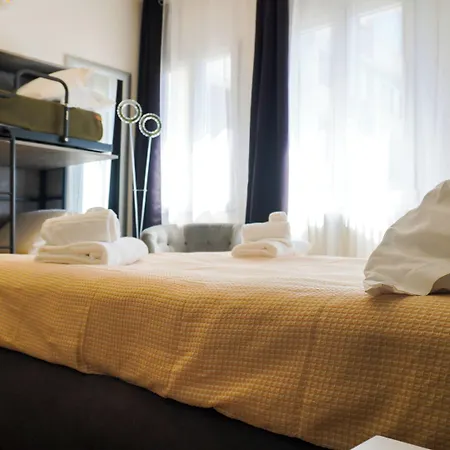 The Platform 4* פררה