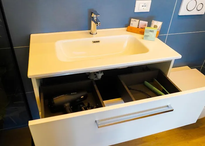 לינה וארוחת בוקר The Platform 4*