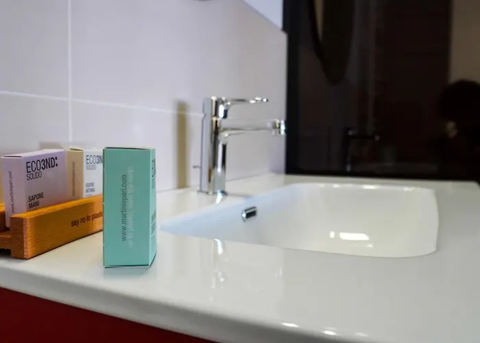 לינה וארוחת בוקר The Platform פררה