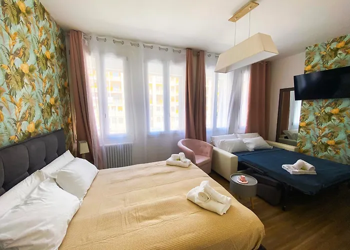 The Platform לינה וארוחת בוקר פררה