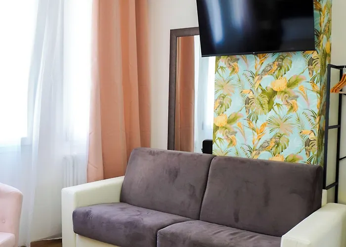 The Platform לינה וארוחת בוקר 4*